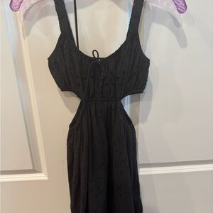 Elegant Black Sleeveless Dress